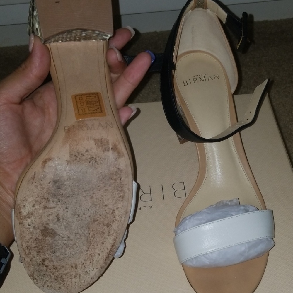Heels - Picture 3 of 3